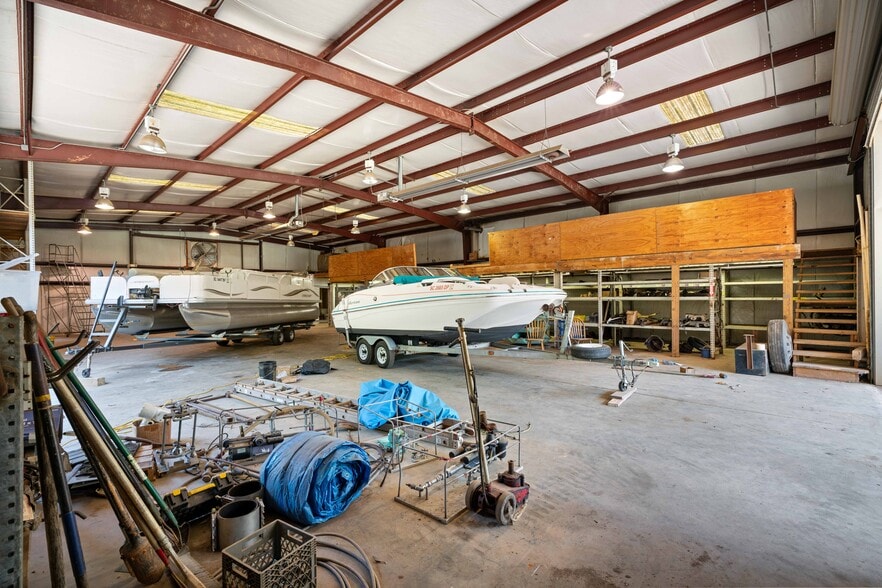 More Photos Of 533 Crest Dr, Easley Industrial For Sale