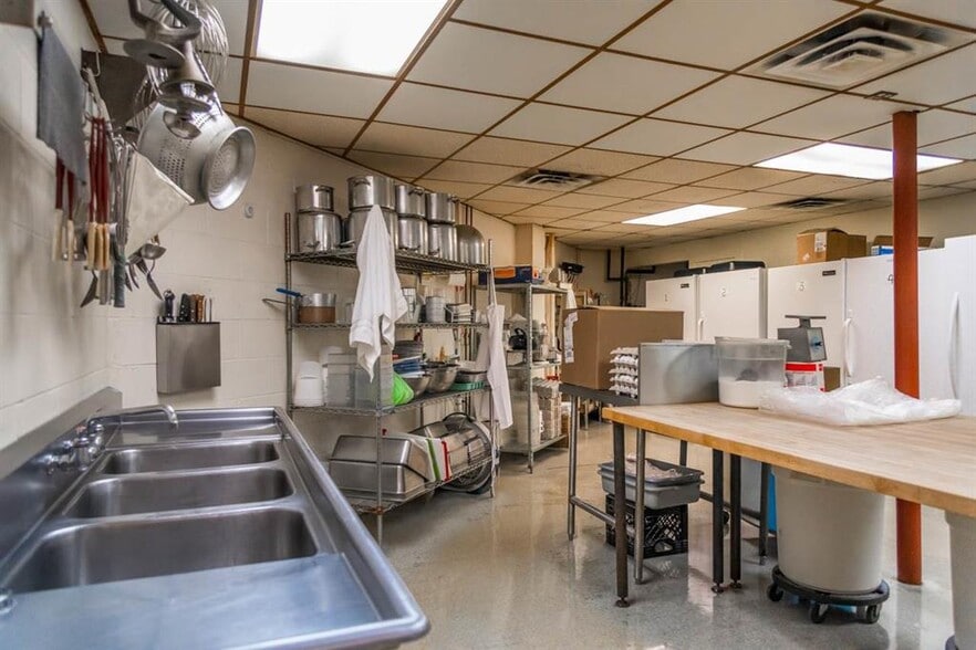 More Photos Of 2569 Charlevoix Rd, Petoskey Restaurant For Sale