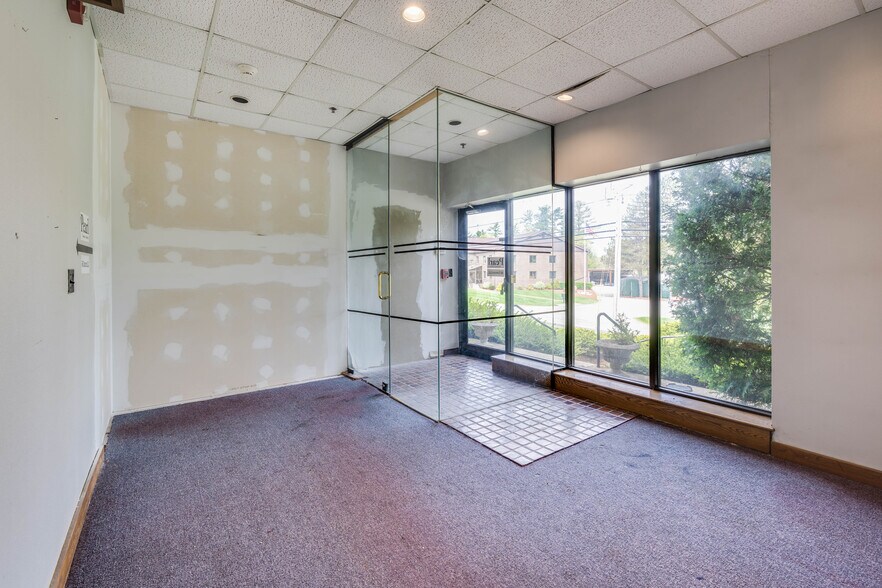 More Photos Of 66 Concord St, North Reading Light Distribution For Lease