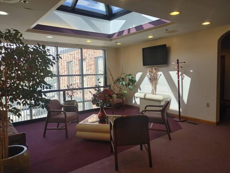 More Photos Of 1765 Centre St, West Roxbury Medical For Sale