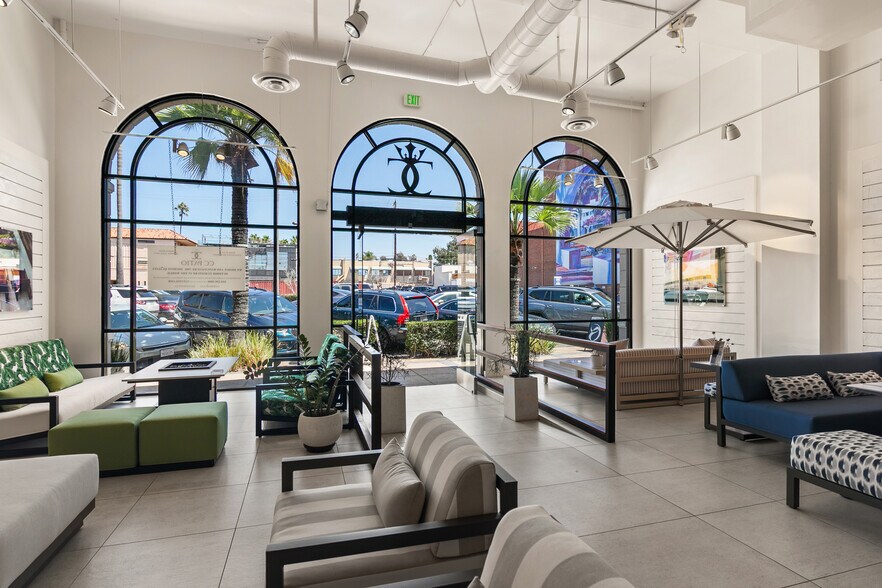 More Photos Of 7920 Herschel Ave, La Jolla Storefront Retail Office For Lease