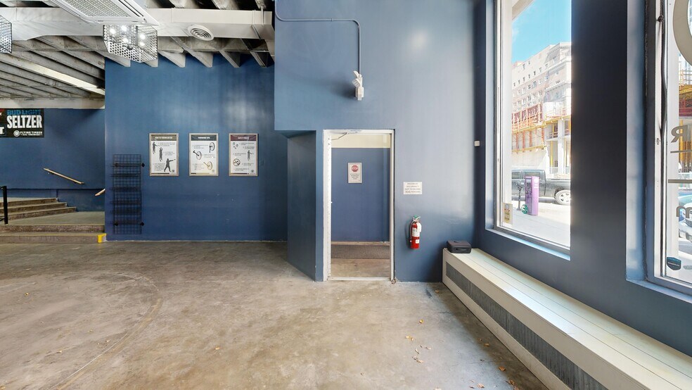 More Photos Of 1511 Farnam St, Omaha Apartments For Lease