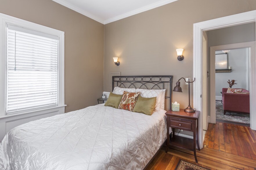 More Photos Of 453 Angell St, Providence Apartments For Sale