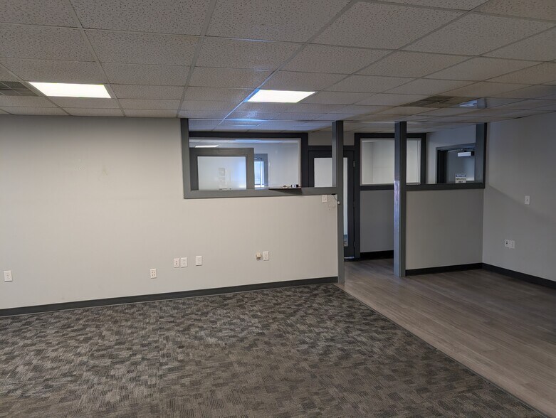 More Photos Of 4085 Pepperell Way, Dublin Distribution For Sale