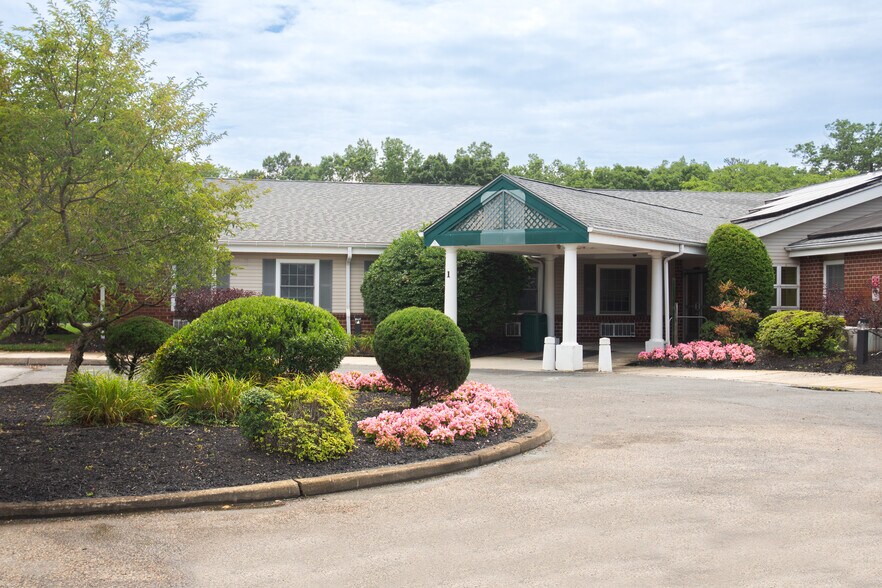 More Photos Of 94 Stevens Rd, Toms River Healthcare For Lease