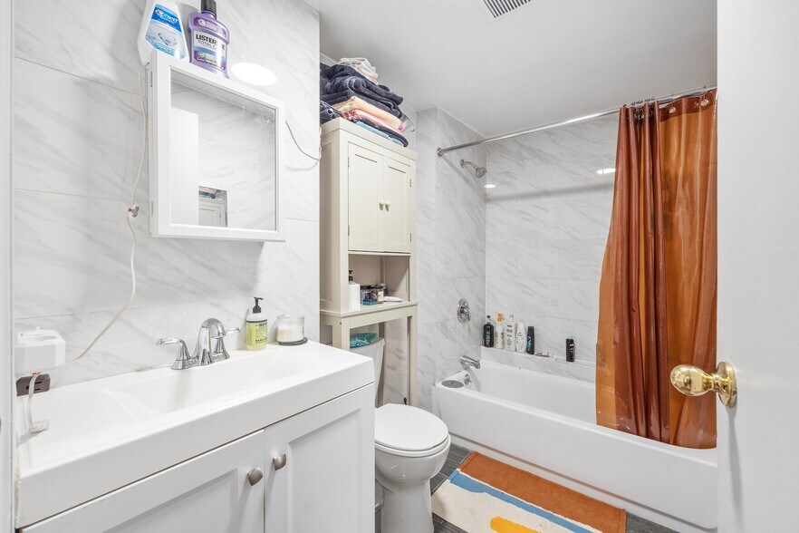 More Photos Of 166 Schaefer St, Brooklyn Apartments For Sale