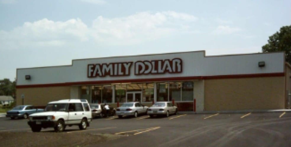 More Photos Of 2535 Garfield St, Gary Freestanding For Lease