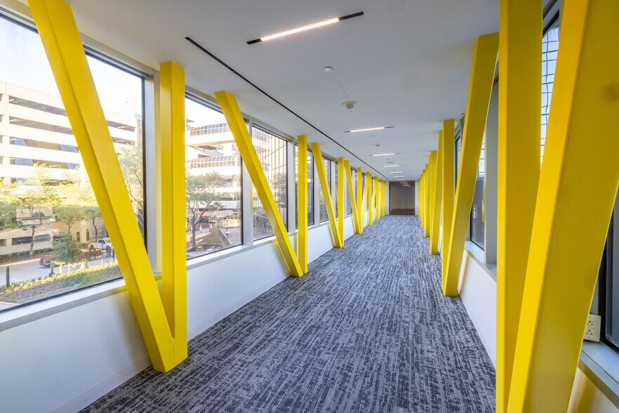 More Photos Of 820 Gessner Rd, Houston Office For Lease