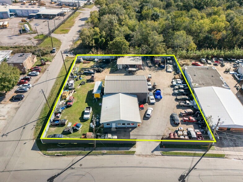 More Photos Of 4107 Weslow St, Houston Warehouse For Sale