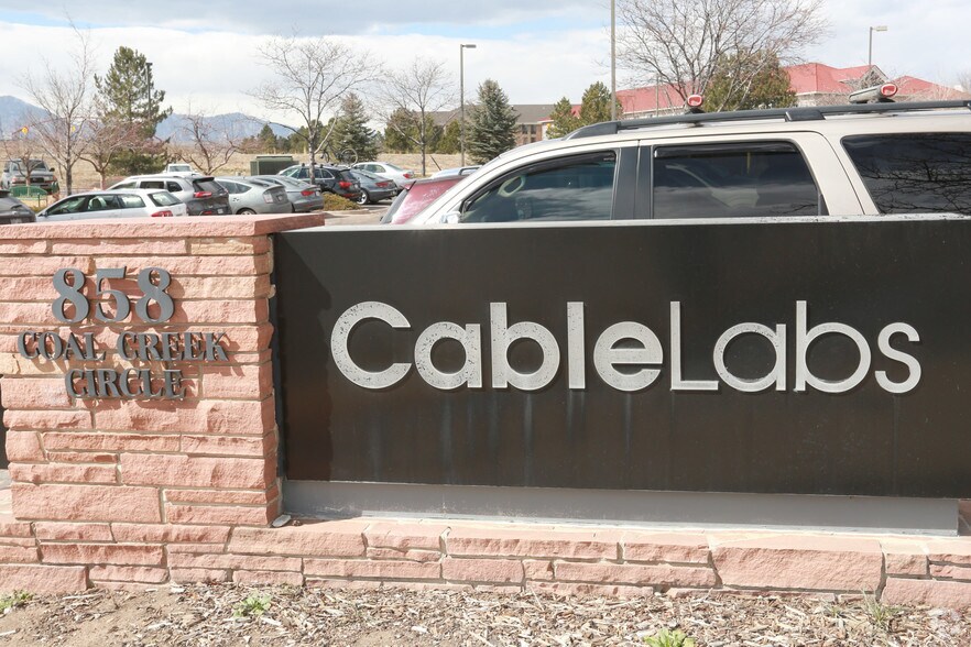 More Photos Of 858 Coal Creek Cir, Louisville Office For Sale