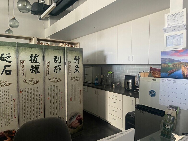 More Photos Of 19490 Sandridge Way, Leesburg Medical For Sale