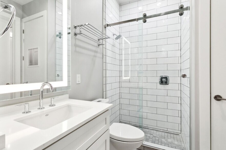 More Photos Of 535-537 Iberville St, New Orleans Apartments For Sale