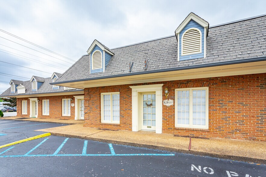 More Photos Of 5811 Lee Hwy, Chattanooga Medical For Lease