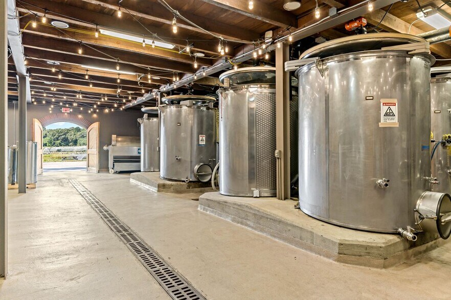 More Photos Of 115 Cow Hill Rd, Clinton Winery Vineyard For Sale