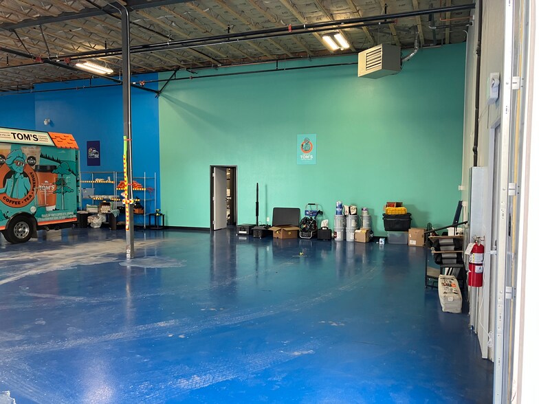 More Photos Of 3770 Barron Way, Reno Warehouse For Lease