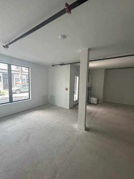 More Photos Of 150 Columbia St, Cambridge Storefront Retail Office For Lease