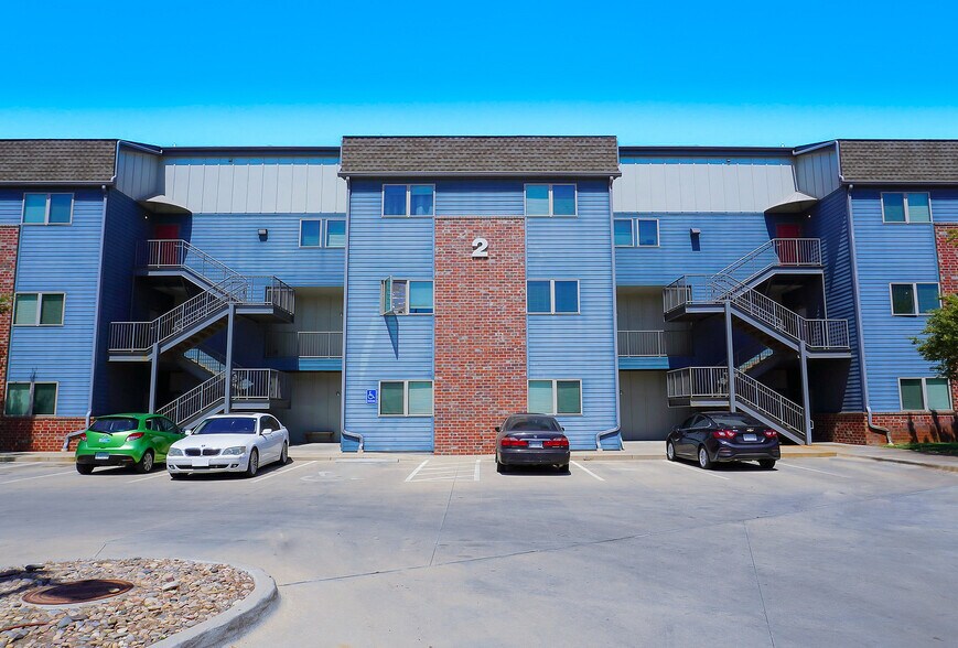 More Photos Of 429 W Central Ave, Wichita Apartments For Sale