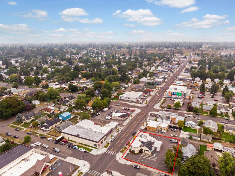 More Photos Of 2606 N Monroe St, Spokane Restaurant For Lease