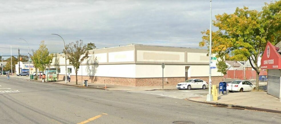 More Photos Of 254-05 Hillside Ave, Bellerose Freestanding For Lease