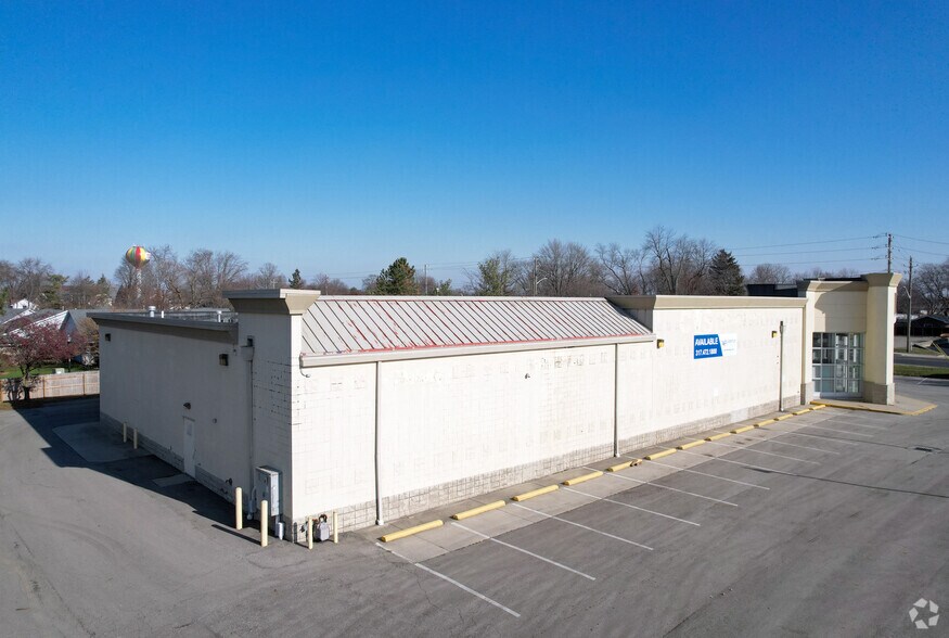 More Photos Of 6336 Oaklandon Rd, Indianapolis Drugstore For Lease