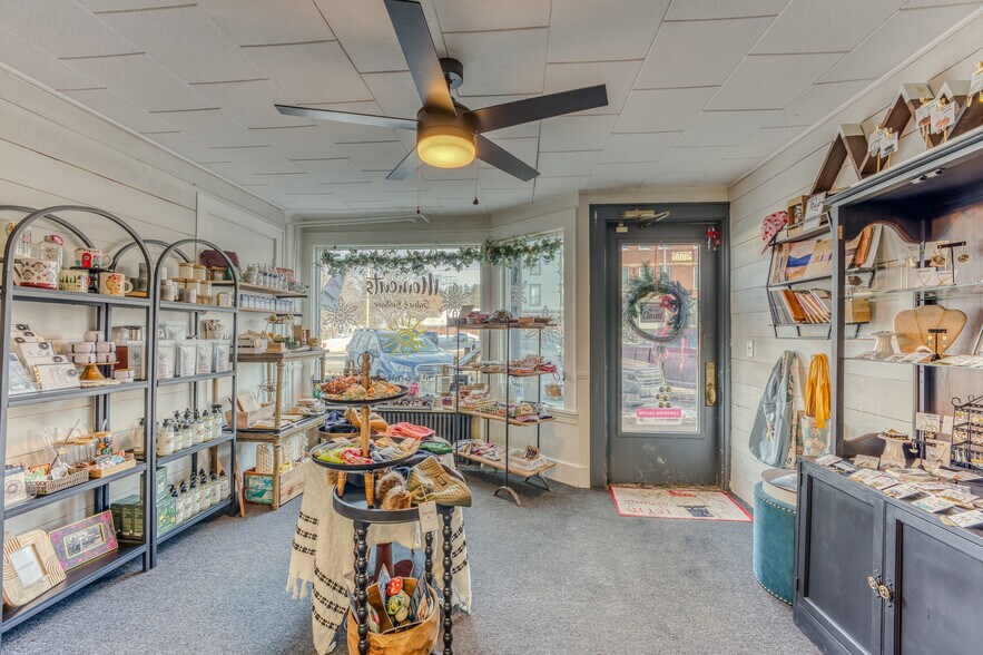 More Photos Of 98 Main St, Lancaster Apartments For Sale