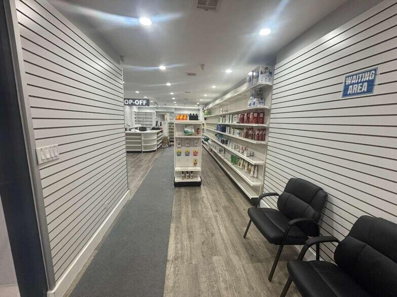 More Photos Of 71-06 Fresh Pond Rd, Ridgewood General Retail For Lease