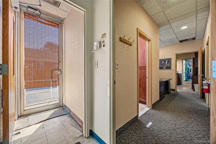 More Photos Of 1171 Old Country Rd, Plainview Medical For Sale