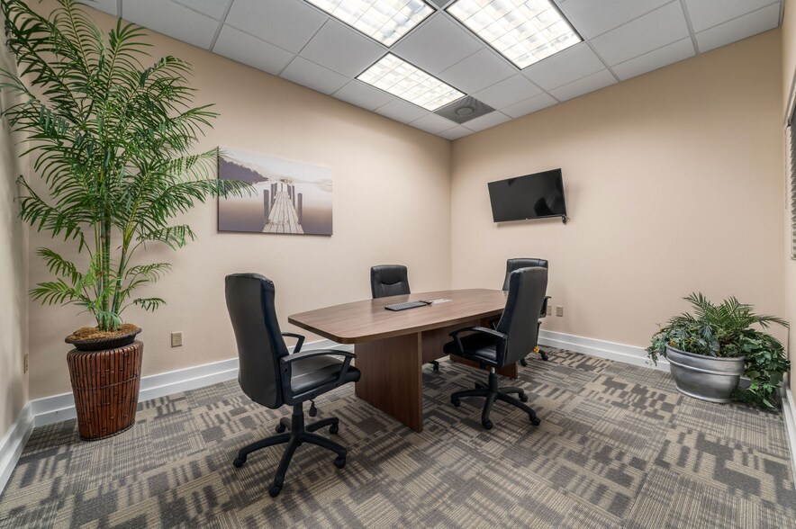 More Photos Of 280 S Ronald Reagan Blvd, Longwood Medical For Sale