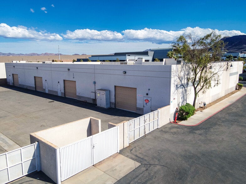 More Photos Of 7700 Eastgate Rd, Henderson Unknown For Lease