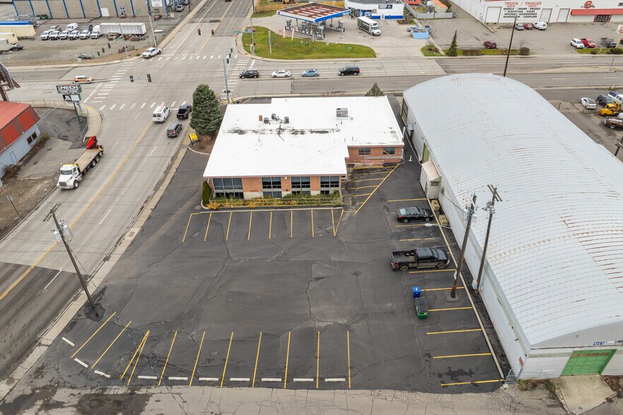 More Photos Of 802 N Fancher Rd, Spokane Valley Office For Lease