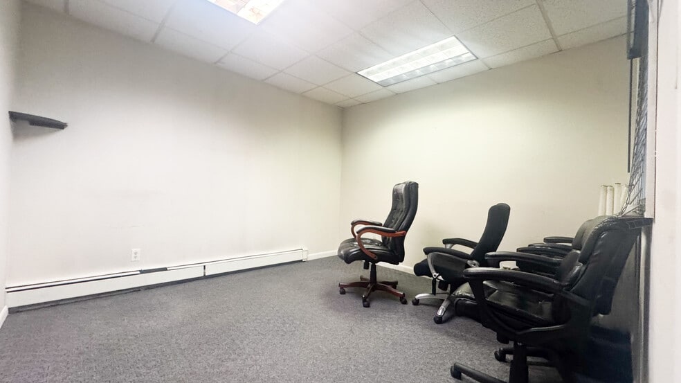 More Photos Of 36-12 34th Ave, Long Island City Office For Lease