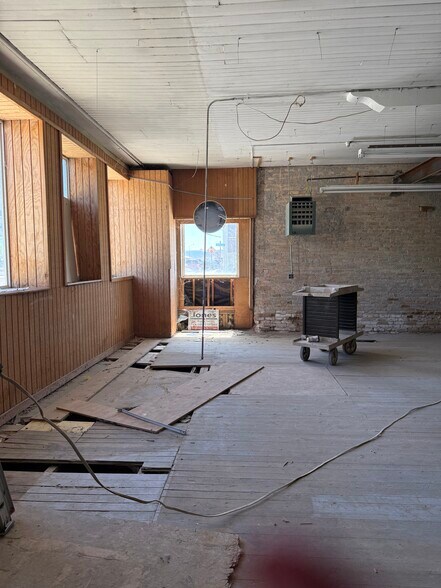 More Photos Of , Battle Mountain General Retail For Sale