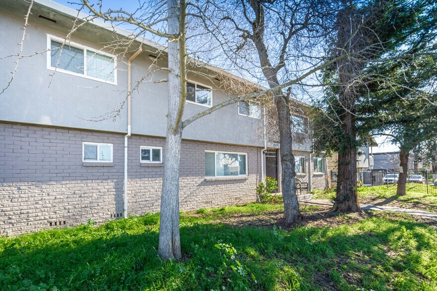 More Photos Of 1860 Ethan Way, Sacramento Apartments For Sale