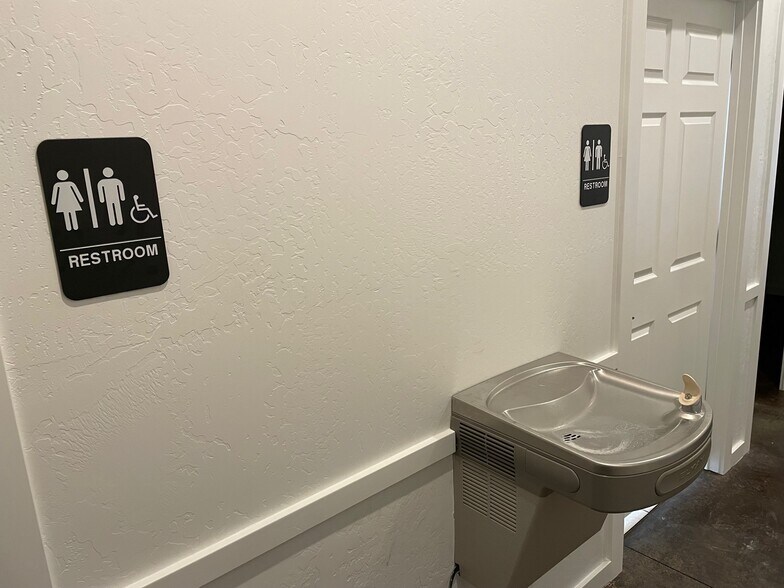 More Photos Of 1951 Commerce Center Circle, Prescott Medical For Lease