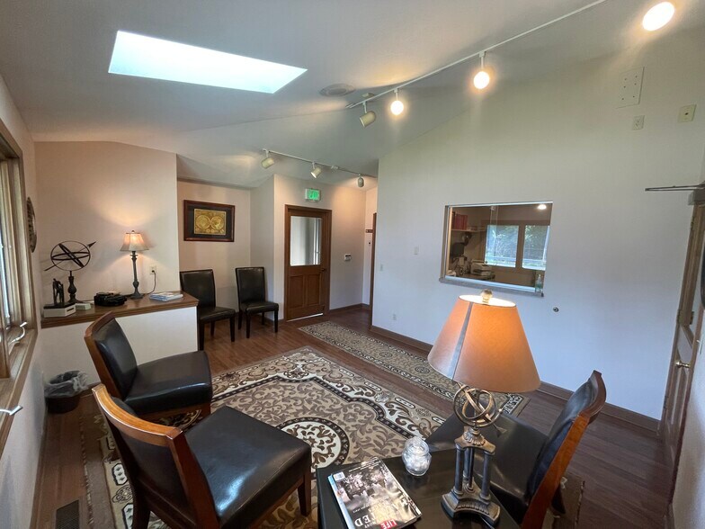 More Photos Of 1448 Lincoln Way East, South Bend Medical For Sale