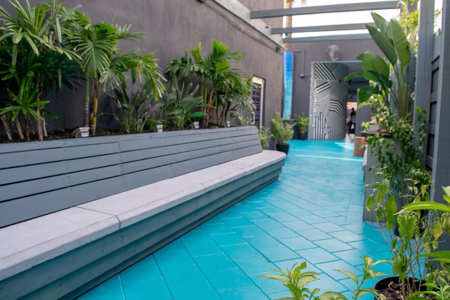 More Photos Of 47 W Amelia St, Orlando Bar For Sale