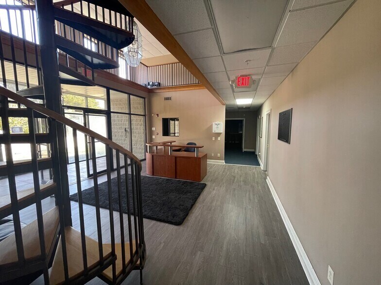 More Photos Of 500 Soho Dr, Adairsville Warehouse For Lease