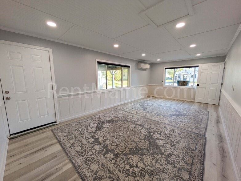 More Photos Of 40 Western Ave, Hampden Office For Lease