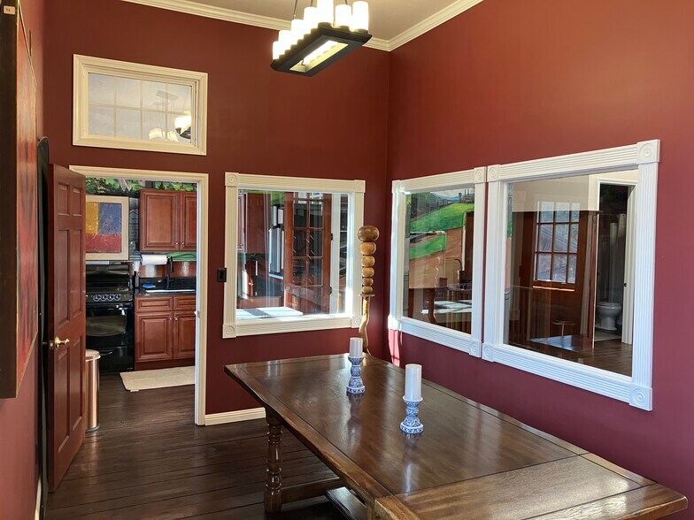 More Photos Of 157 N Main St, Bostic Office For Sale