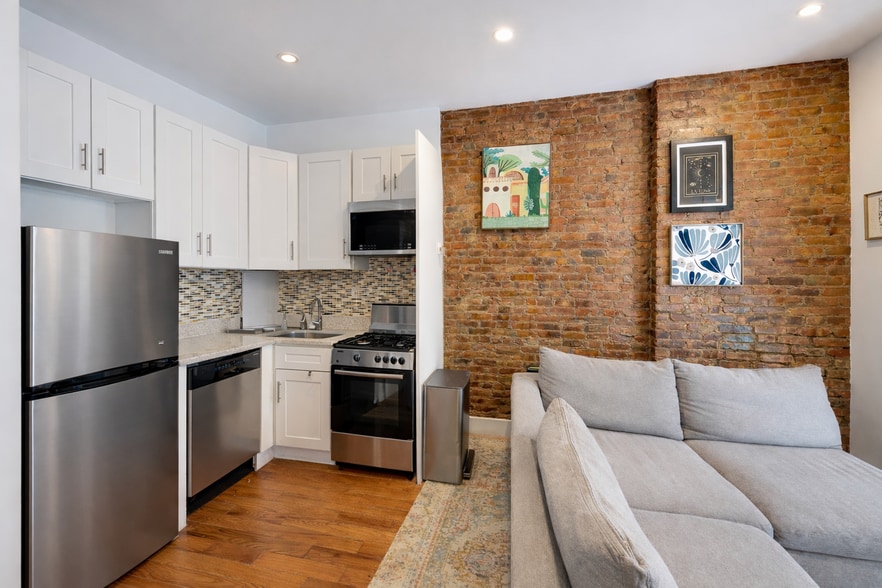 More Photos Of 221 E 60th St, New York Apartments For Sale