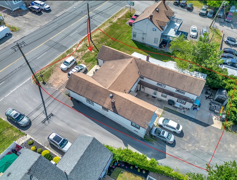 More Photos Of 129 Amboy Ave, Woodbridge Apartments For Sale