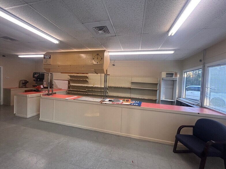 More Photos Of 6523 Harrietts Bluff Rd, Woodbine Freestanding For Sale