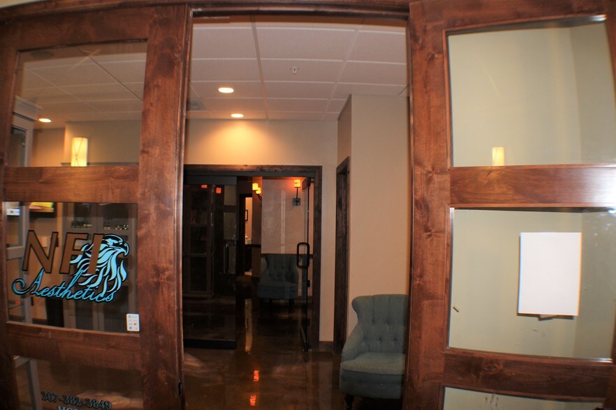 More Photos Of 2620 Commercial Way, Rock Springs Medical For Lease