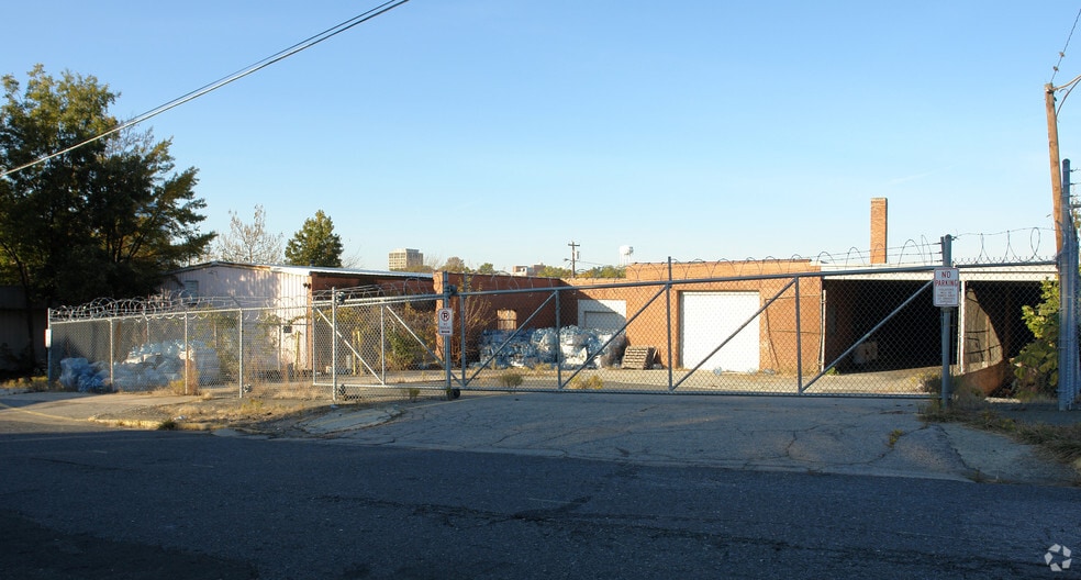 More Photos Of 321 W Geer St, Durham Restaurant For Lease