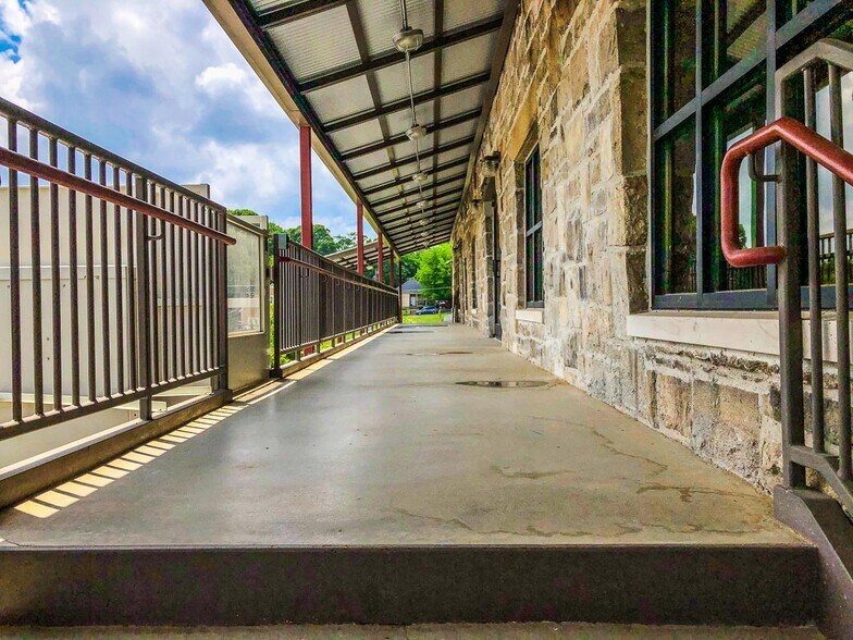 More Photos Of 640 North Ave NW, Atlanta Loft Creative Space For Lease