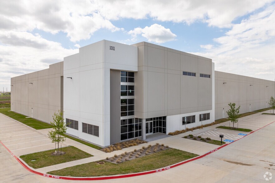 More Photos Of 1011 John Clark Rd, Midlothian Unknown For Lease