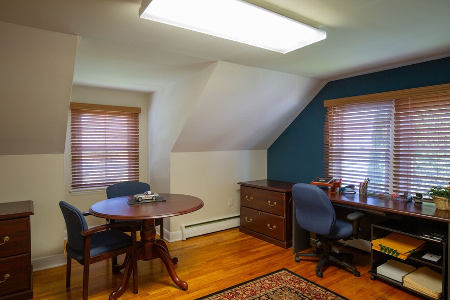 More Photos Of 524 S Main St, Bel Air Office For Sale