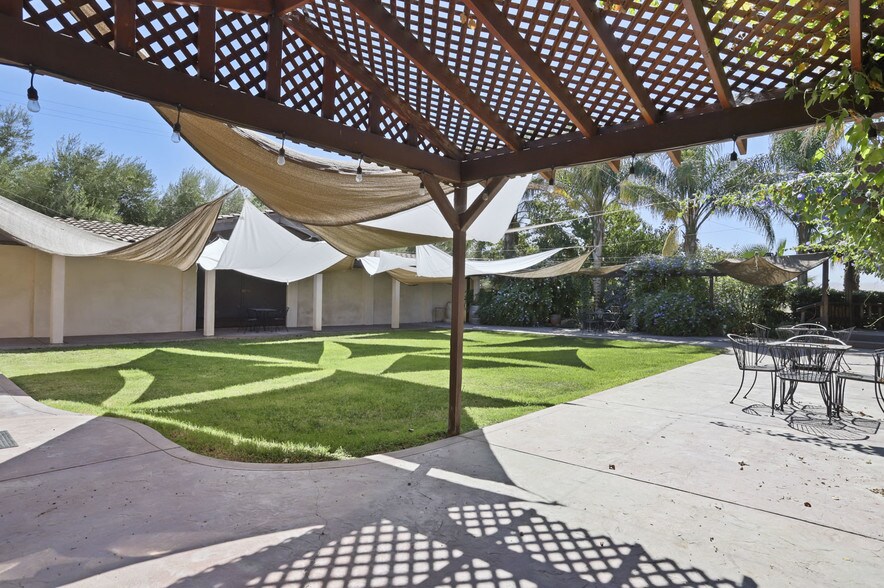 More Photos Of 8482 W Linne Rd, Tracy Winery Vineyard For Lease