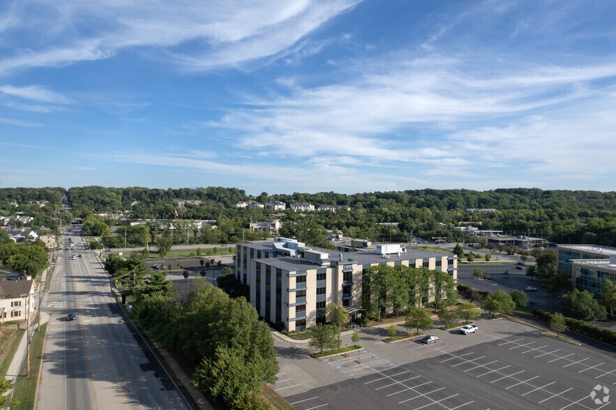More Photos Of 1301 Virginia Dr, Fort Washington Office For Lease
