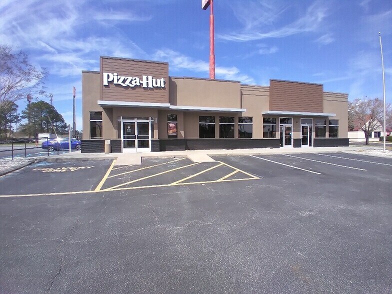 More Photos Of 271 Warren Mason Blvd, Brunswick Restaurant For Lease